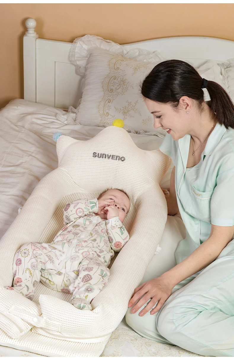 Sunveno Baby Lounger Middle Bed Cot For Newborn Breathable Fabric Expandable Comforter for Infants And Babies