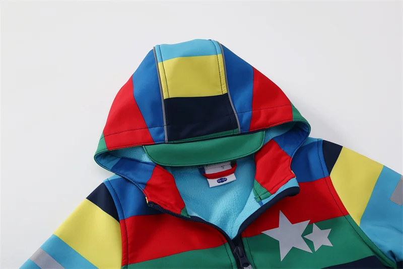 Children's soft shell waterproof jumpsuit for boys and girls one-piece romper to keep warm, waterproof, windproof and velvet