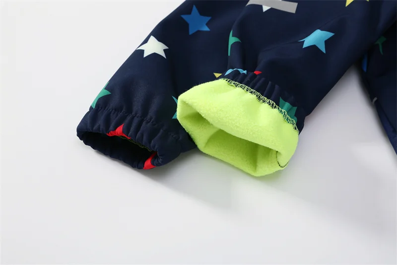 Children's soft shell waterproof jumpsuit for boys and girls one-piece romper to keep warm, waterproof, windproof and velvet