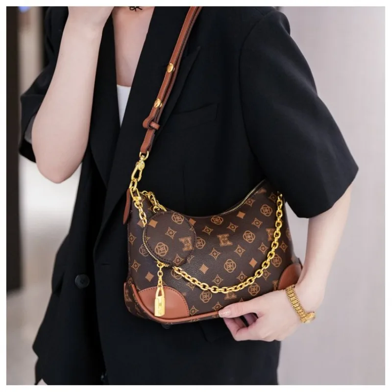 High-End Designer Paris Diaper Bag For Women Letter Logo Leather Tote With Fashionable Crossbody And Stylish Shoulder Strap