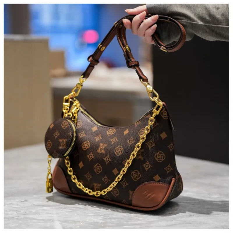 High-End Designer Paris Diaper Bag For Women Letter Logo Leather Tote With Fashionable Crossbody And Stylish Shoulder Strap