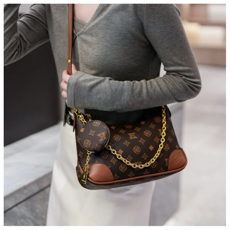 High-End Designer Paris Diaper Bag For Women Letter Logo Leather Tote With Fashionable Crossbody And Stylish Shoulder Strap