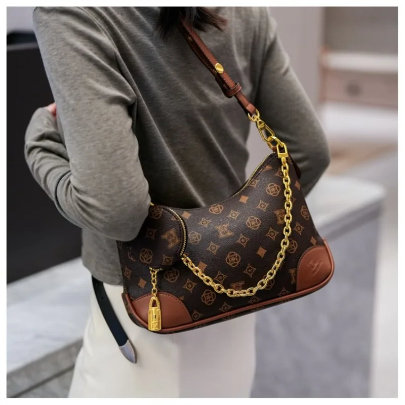High-End Designer Paris Diaper Bag For Women Letter Logo Leather Tote With Fashionable Crossbody And Stylish Shoulder Strap
