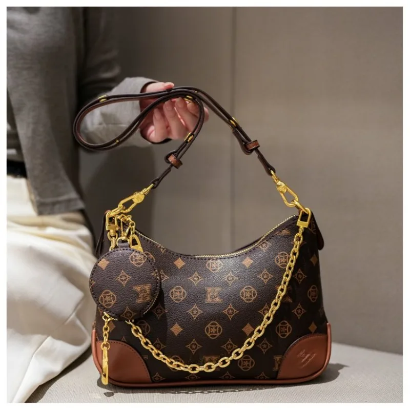 High-End Designer Paris Diaper Bag For Women Letter Logo Leather Tote With Fashionable Crossbody And Stylish Shoulder Strap