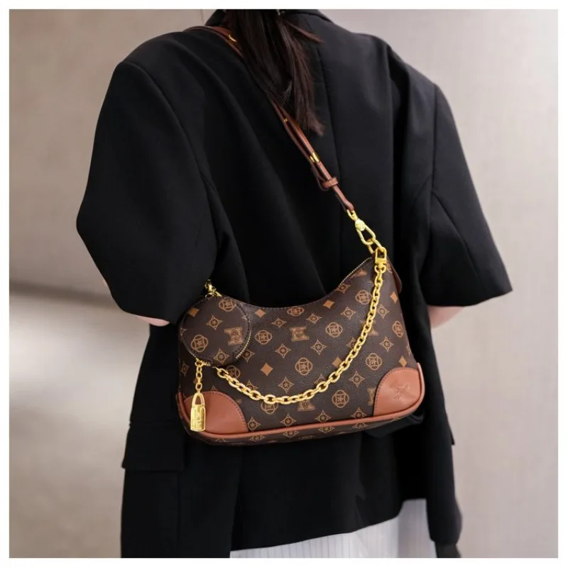 High-End Designer Paris Diaper Bag For Women Letter Logo Leather Tote With Fashionable Crossbody And Stylish Shoulder Strap