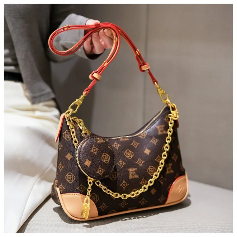 High-End Designer Paris Diaper Bag For Women Letter Logo Leather Tote With Fashionable Crossbody And Stylish Shoulder Strap