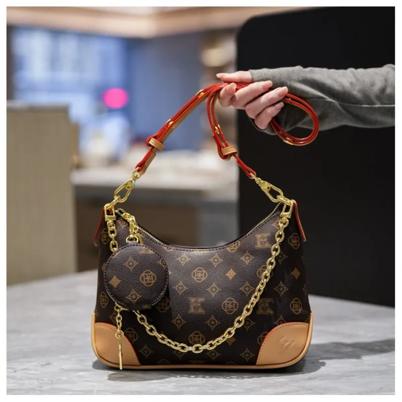 High-End Designer Paris Diaper Bag For Women Letter Logo Leather Tote With Fashionable Crossbody And Stylish Shoulder Strap