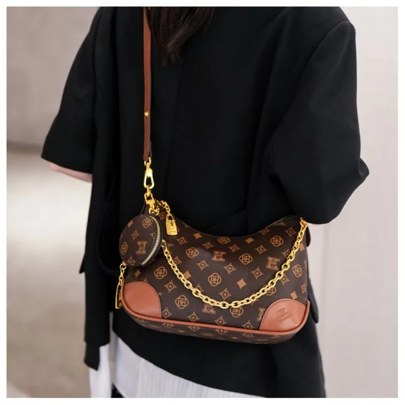 High-End Designer Paris Diaper Bag For Women Letter Logo Leather Tote With Fashionable Crossbody And Stylish Shoulder Strap