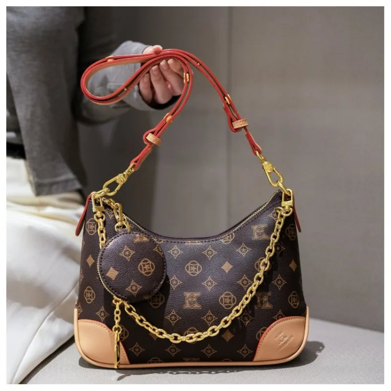 High-End Designer Paris Diaper Bag For Women Letter Logo Leather Tote With Fashionable Crossbody And Stylish Shoulder Strap