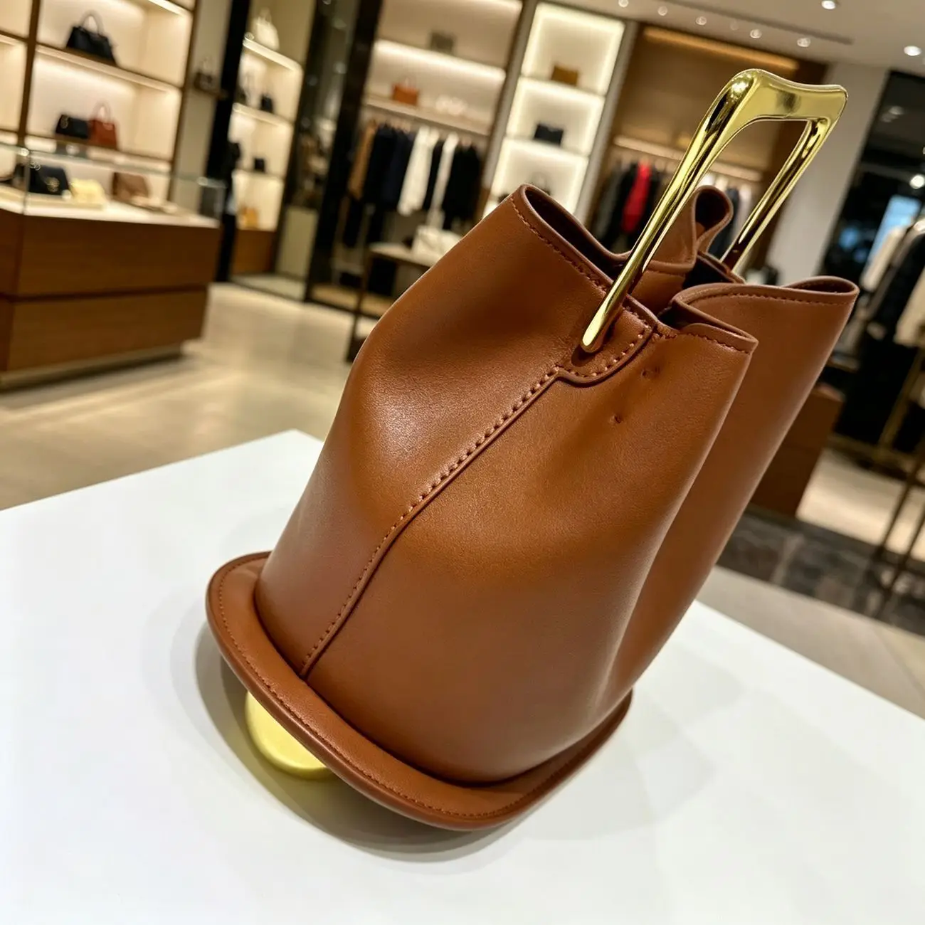 Elegant Vintage Designer Diaper Bag: Luxury Crossbody Messenger Bag For Women With Unique Style And Large Capacity For Tote