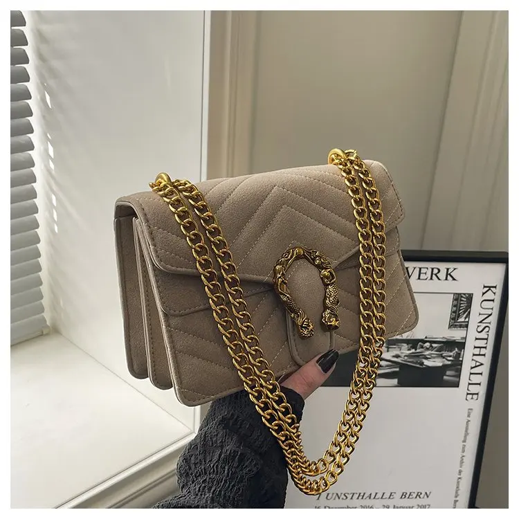 Graceful Elegant Diaper Bag One Shoulder Baby Care Office Event Mom Exquisite Stylish Glamorous Timeless Versatile Functional