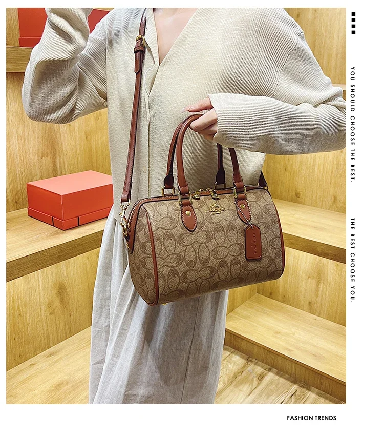 Elegant Women's Leather Fashion Shoulder Tote Bag Classic Designer Crossbody Handbag Luxury Style For Stylish Ladies