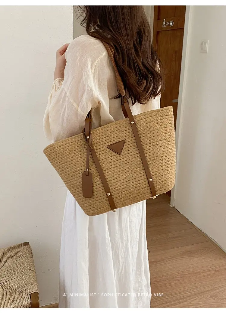 Modern luxury portable women's bag, fashionable personalized chain shoulder bag, elegant design women's handbag