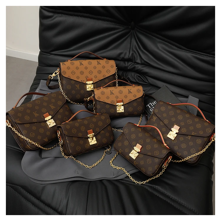 Trendy Simple Fashionable Diaper Bag Letter Logo Leather Crossbody Bag Large Capacity For Women Stylish Commuter