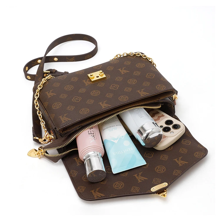 Trendy Simple Fashionable Diaper Bag Letter Logo Leather Crossbody Bag Large Capacity For Women Stylish Commuter