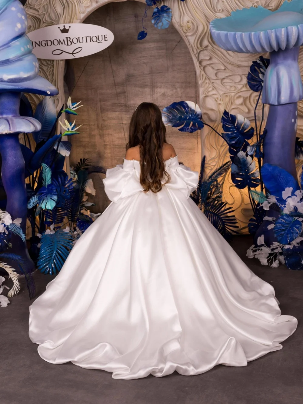 White Elegant Kids Pearls Princess Gown For Piano Performance Girls Charming Off Shoulder Satin Long Dresses For Wedding Party