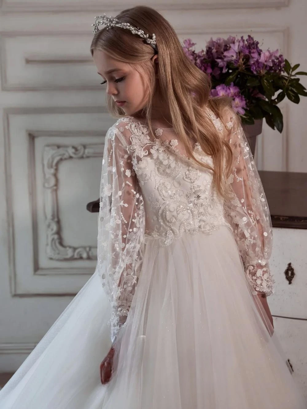 Charming Sweet Beaded Lace Appliques Girls Dresses For Dancing Performance Exquisite Puff Sleeve Kids Princess Gown Party Wear