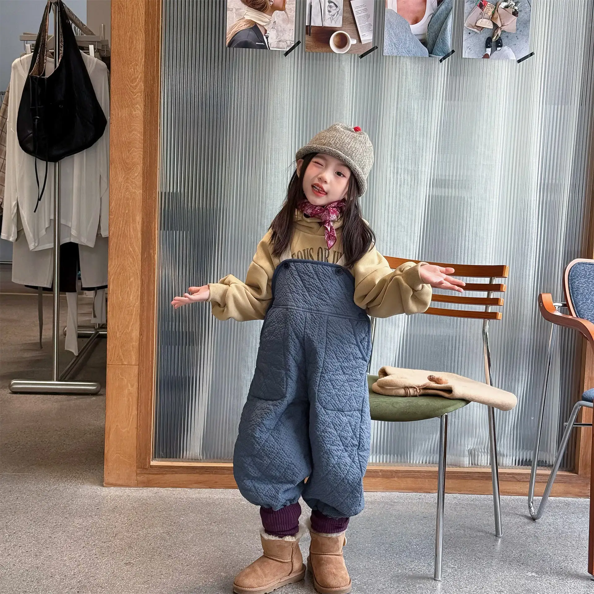 2025 Winter New Children Warm Overalls Boys Girls Plus Velvet Thick Overalls Kids Cotton Padded Strap Trousers Cute Baby Clothes