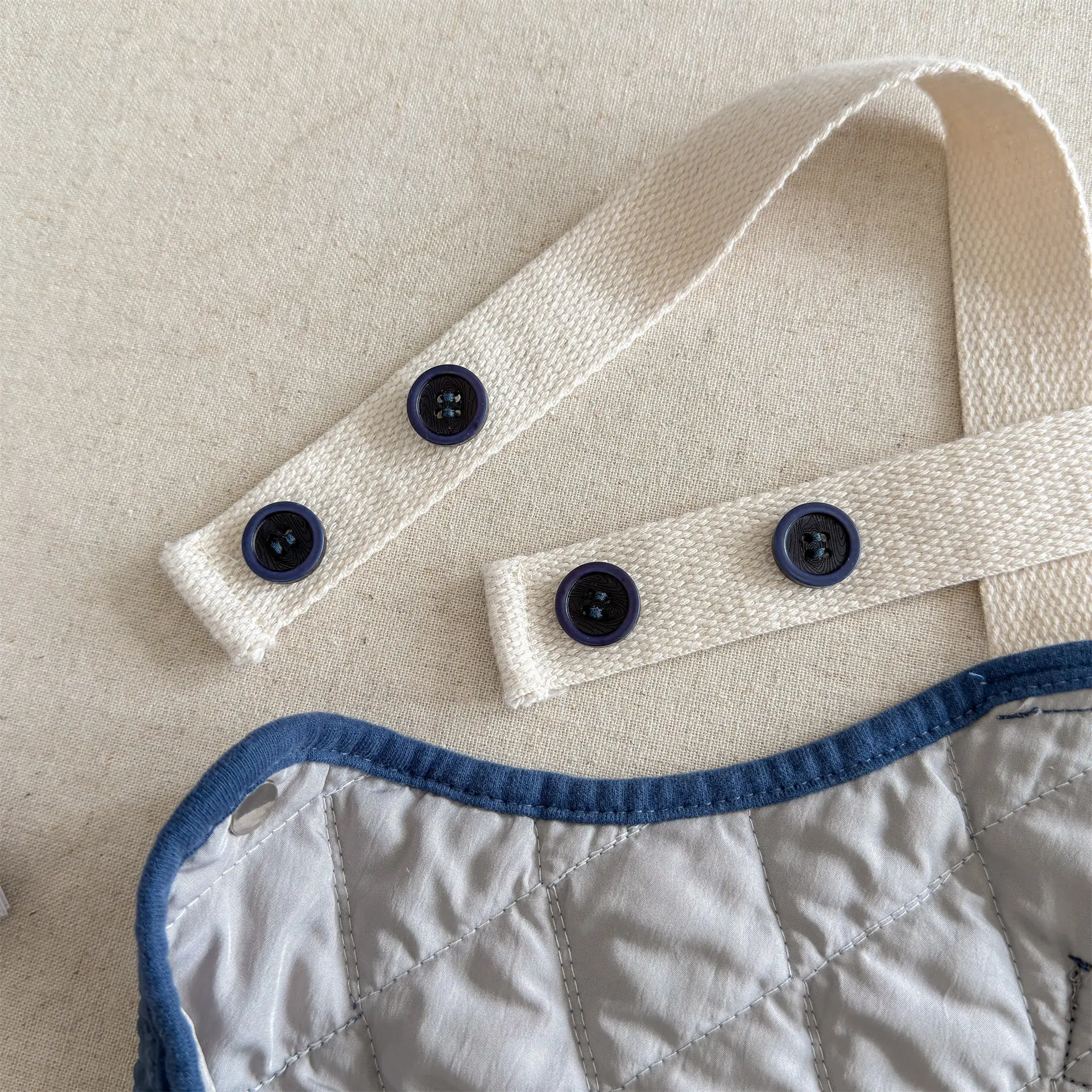 2025 Winter New Children Warm Overalls Boys Girls Plus Velvet Thick Overalls Kids Cotton Padded Strap Trousers Cute Baby Clothes