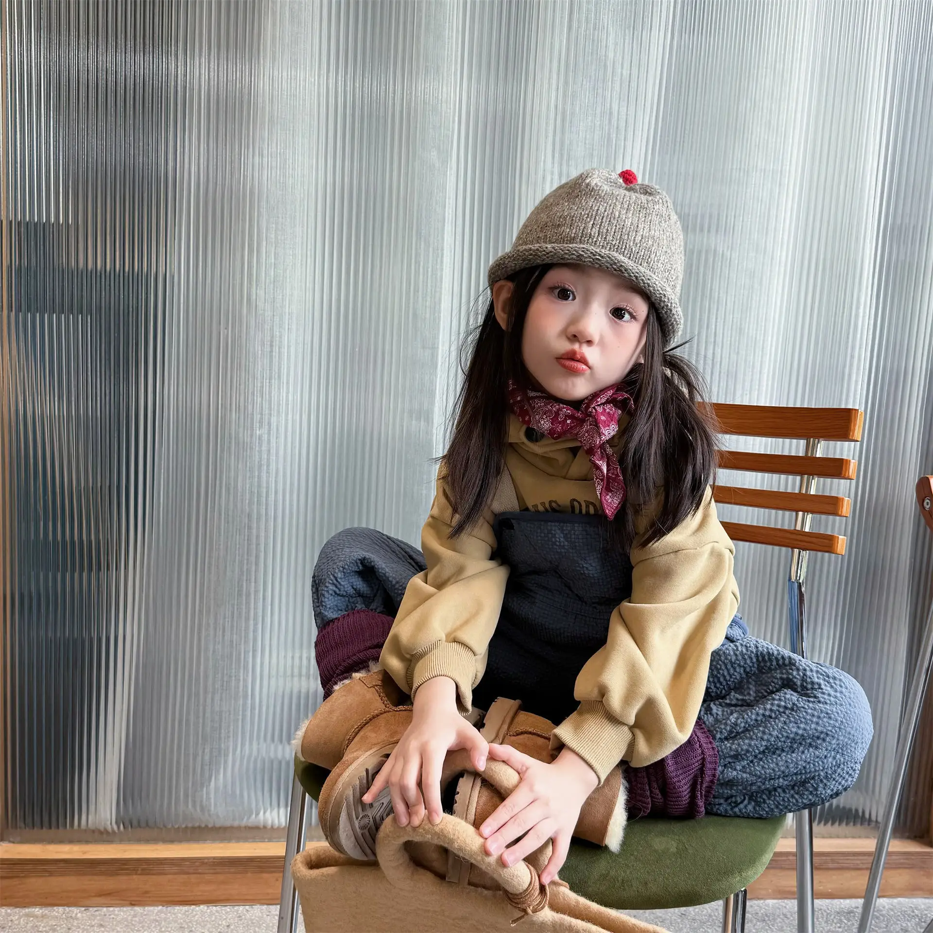 2025 Winter New Children Warm Overalls Boys Girls Plus Velvet Thick Overalls Kids Cotton Padded Strap Trousers Cute Baby Clothes