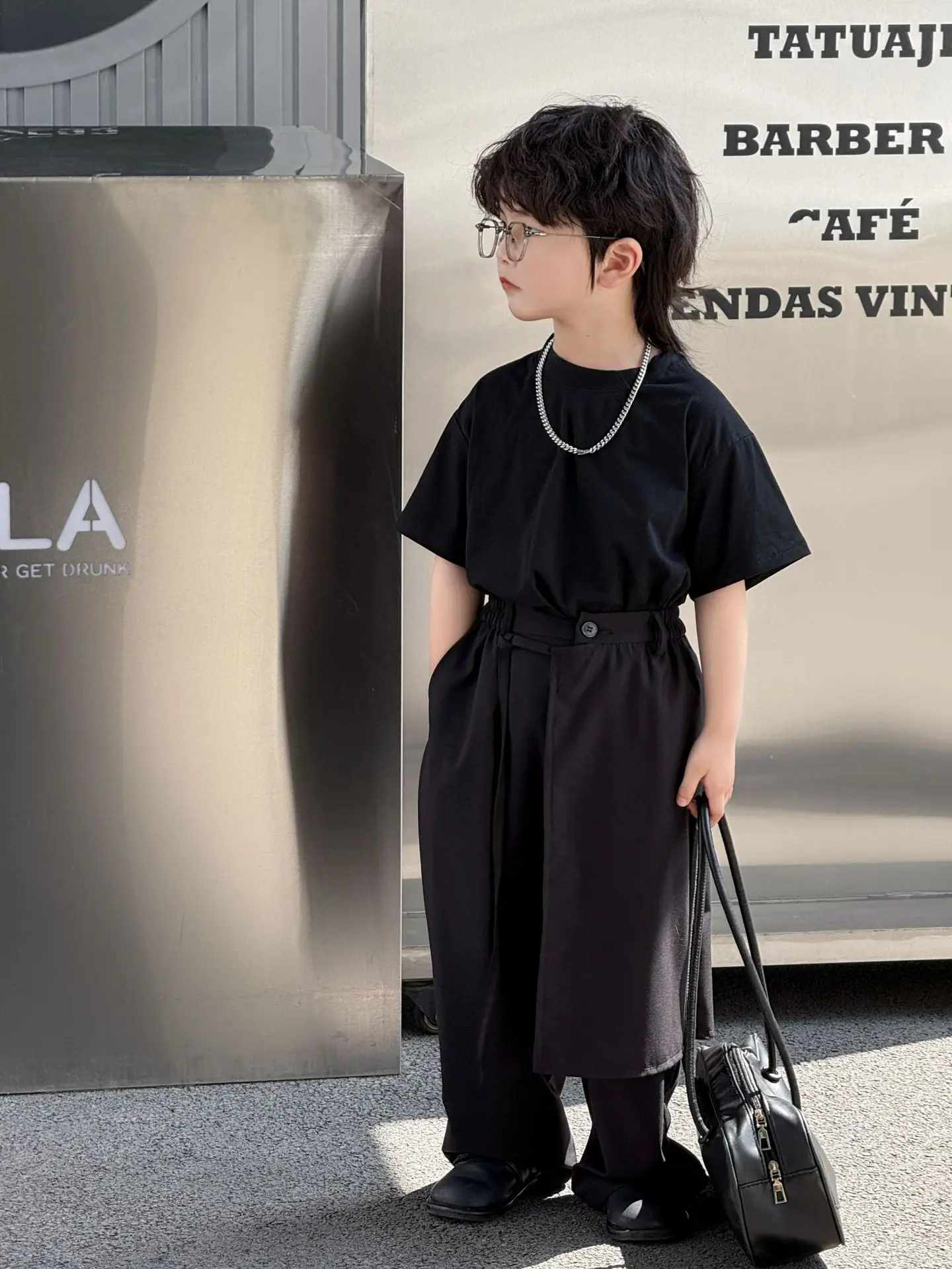 Boys' Suit - 2026 Summer New Collection of Children's Cotton T-shirts with Trendy Scarves and Fashionable Trousers.