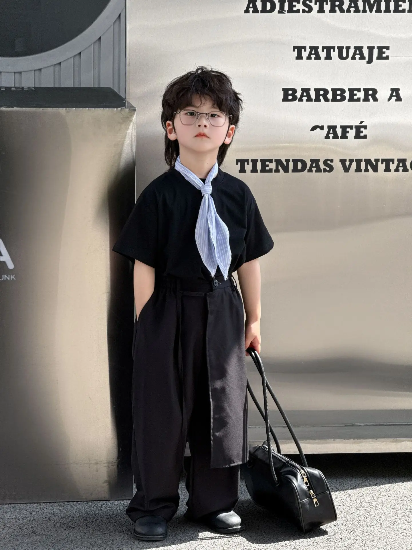 Boys' Suit - 2026 Summer New Collection of Children's Cotton T-shirts with Trendy Scarves and Fashionable Trousers.