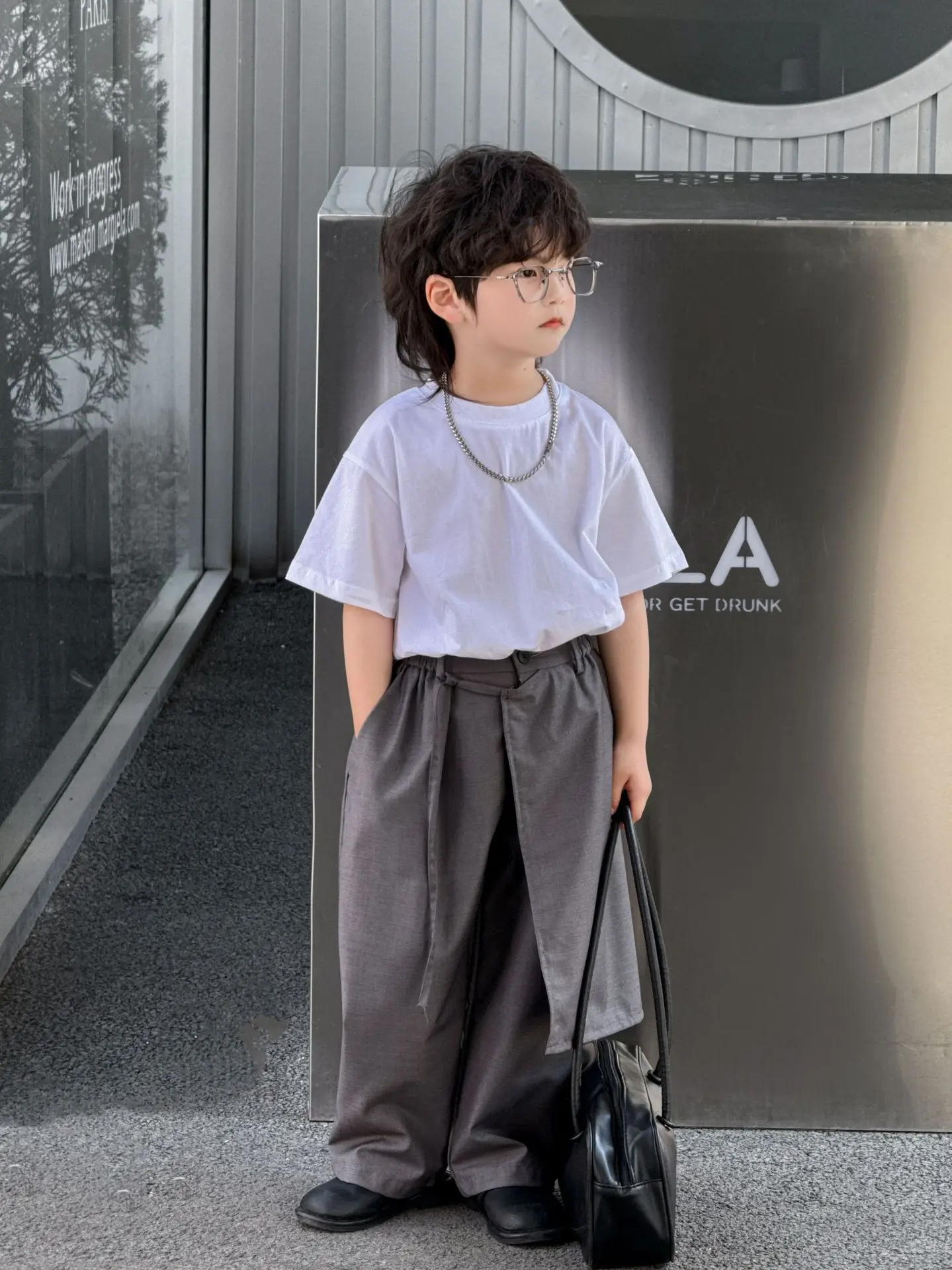 Boys' Suit - 2026 Summer New Collection of Children's Cotton T-shirts with Trendy Scarves and Fashionable Trousers.