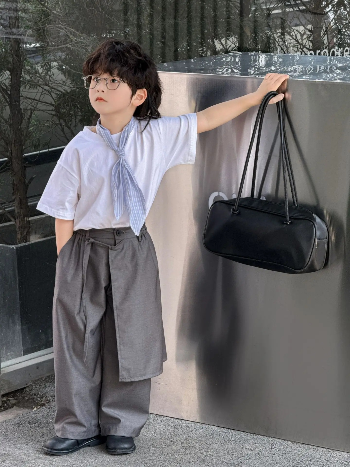 Boys' Suit - 2026 Summer New Collection of Children's Cotton T-shirts with Trendy Scarves and Fashionable Trousers.