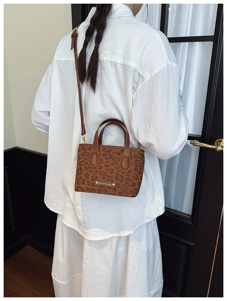Elegant Classic Designer Paris Diaper Bag Luxury Stylish Leather Tote For Women Minimalist Vintage Shoulder Bag