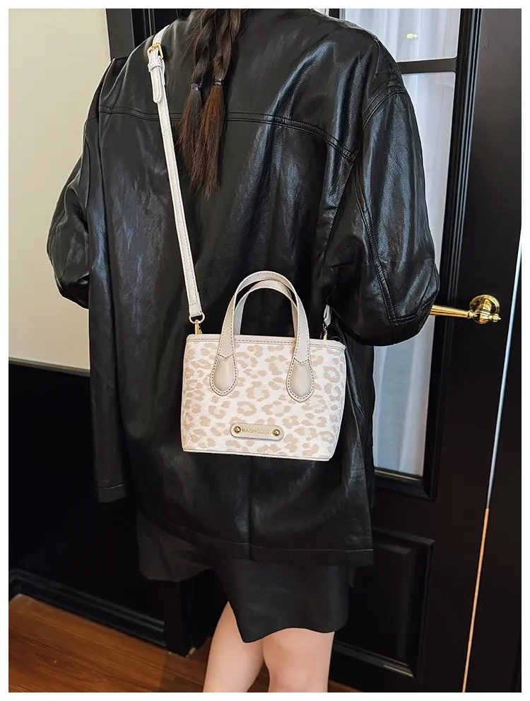 Elegant Classic Designer Paris Diaper Bag Luxury Stylish Leather Tote For Women Minimalist Vintage Shoulder Bag