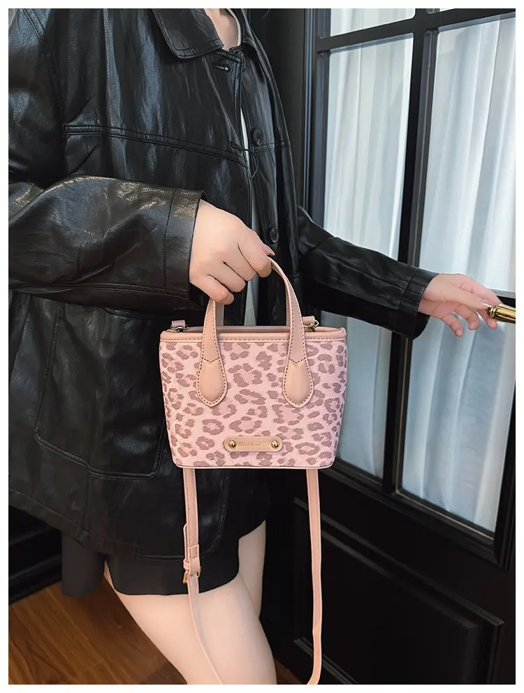 Elegant Classic Designer Paris Diaper Bag Luxury Stylish Leather Tote For Women Minimalist Vintage Shoulder Bag