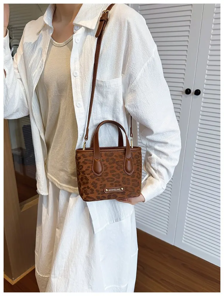 Elegant Classic Designer Paris Diaper Bag Luxury Stylish Leather Tote For Women Minimalist Vintage Shoulder Bag