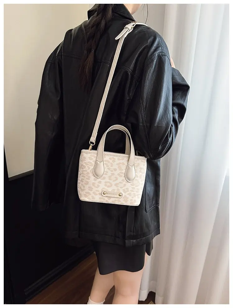 Elegant Classic Designer Paris Diaper Bag Luxury Stylish Leather Tote For Women Minimalist Vintage Shoulder Bag