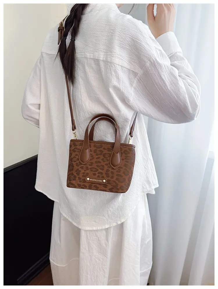 Elegant Classic Designer Paris Diaper Bag Luxury Stylish Leather Tote For Women Minimalist Vintage Shoulder Bag