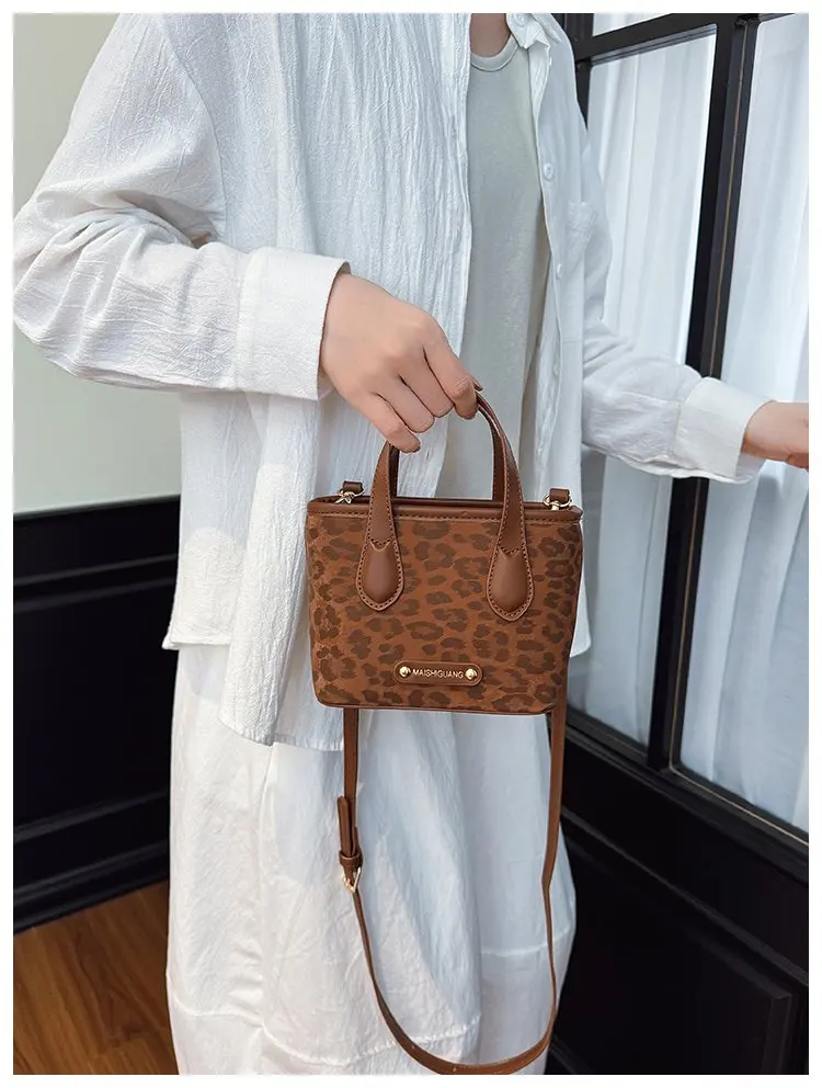 Elegant Classic Designer Paris Diaper Bag Luxury Stylish Leather Tote For Women Minimalist Vintage Shoulder Bag