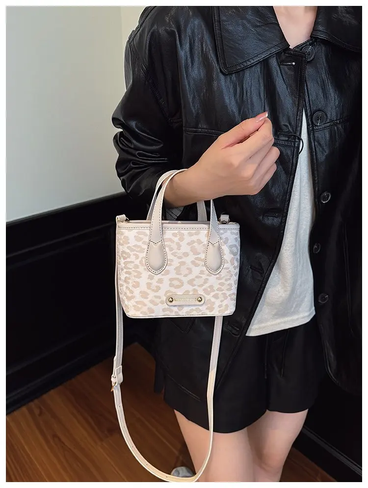 Elegant Classic Designer Paris Diaper Bag Luxury Stylish Leather Tote For Women Minimalist Vintage Shoulder Bag