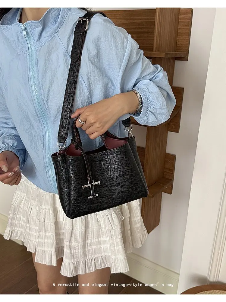 High-End Vintage Diaper Bag Elegant Minimalist Handbag Trendy Solid Color Shoulder Bag Leather Ladies For Leisure Travel