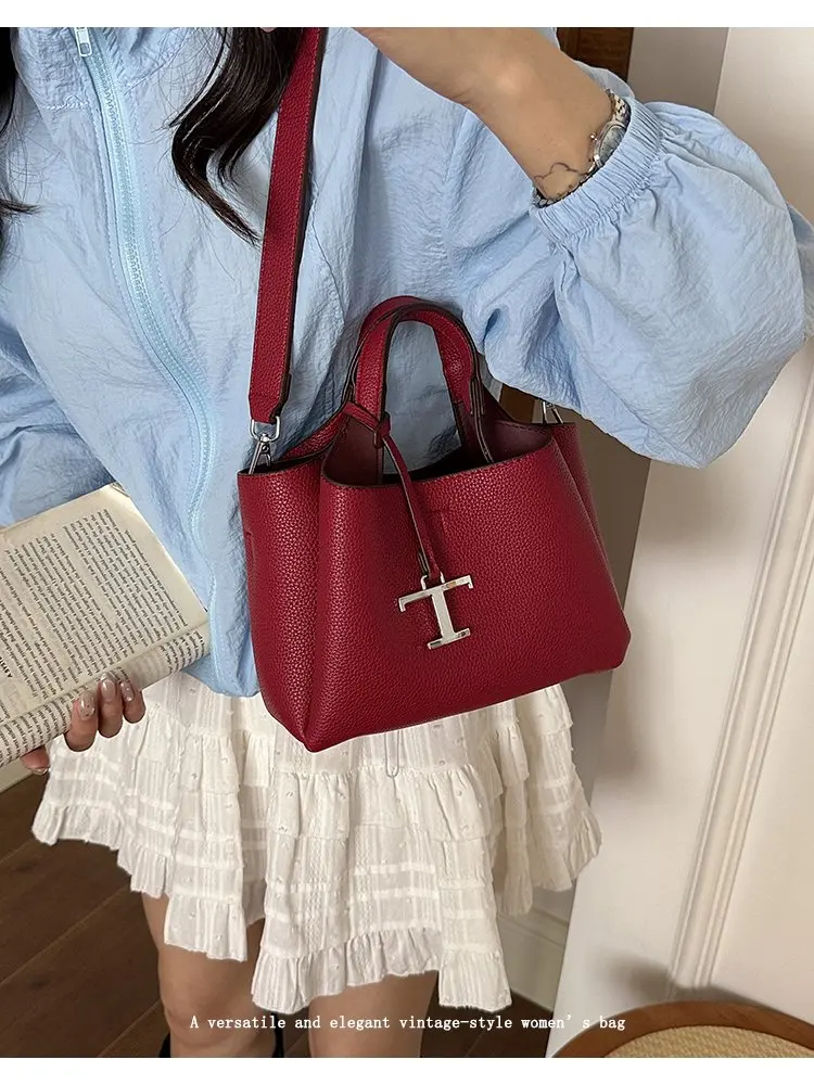 High-End Vintage Diaper Bag Elegant Minimalist Handbag Trendy Solid Color Shoulder Bag Leather Ladies For Leisure Travel