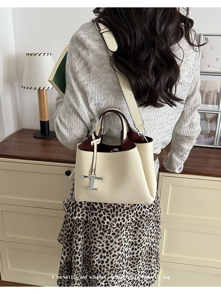 High-End Vintage Diaper Bag Elegant Minimalist Handbag Trendy Solid Color Shoulder Bag Leather Ladies For Leisure Travel