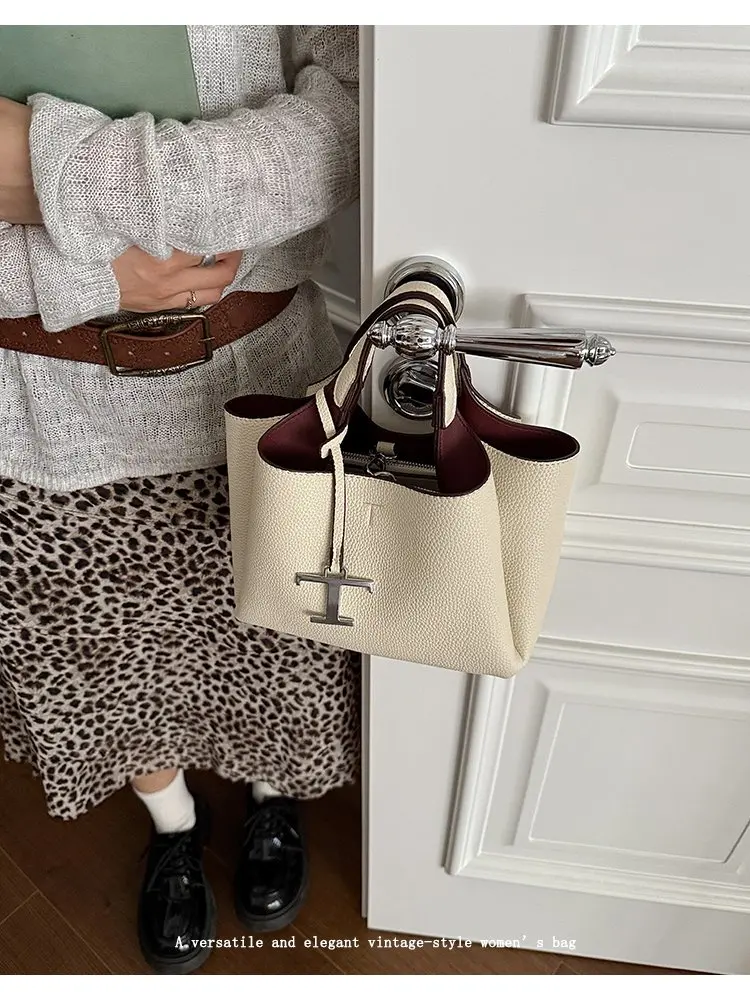 High-End Vintage Diaper Bag Elegant Minimalist Handbag Trendy Solid Color Shoulder Bag Leather Ladies For Leisure Travel