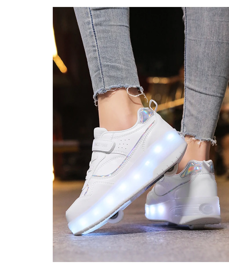 Pink Fashion Girls Boys LED Light Roller Skate Shoes for Children Kids Sneakers with Wheels Two Wheels Sneakers for Boys Kids