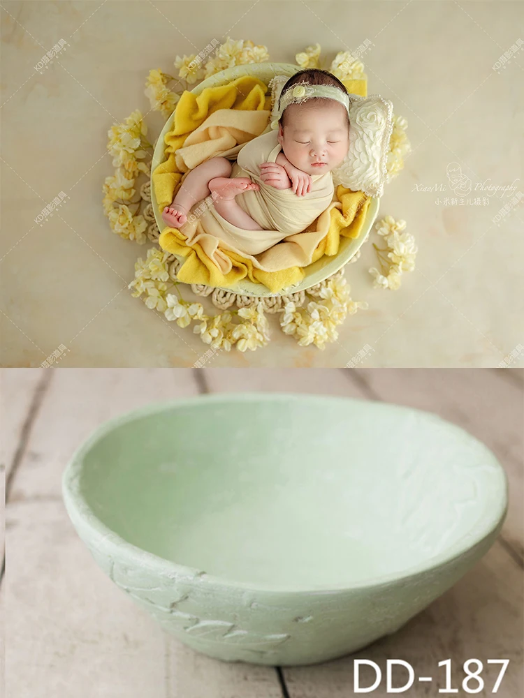 Newborn Photography Props Vintage Wooden Basin 35*35*13cm Heart Shape Box Full-moon Photo Posing Shooting Accessories Bed Basket