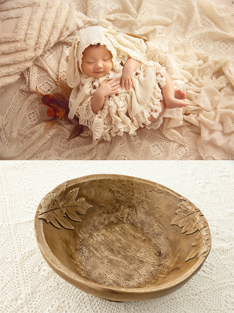Newborn Photography Props Vintage Wooden Basin 35*35*13cm Heart Shape Box Full-moon Photo Posing Shooting Accessories Bed Basket