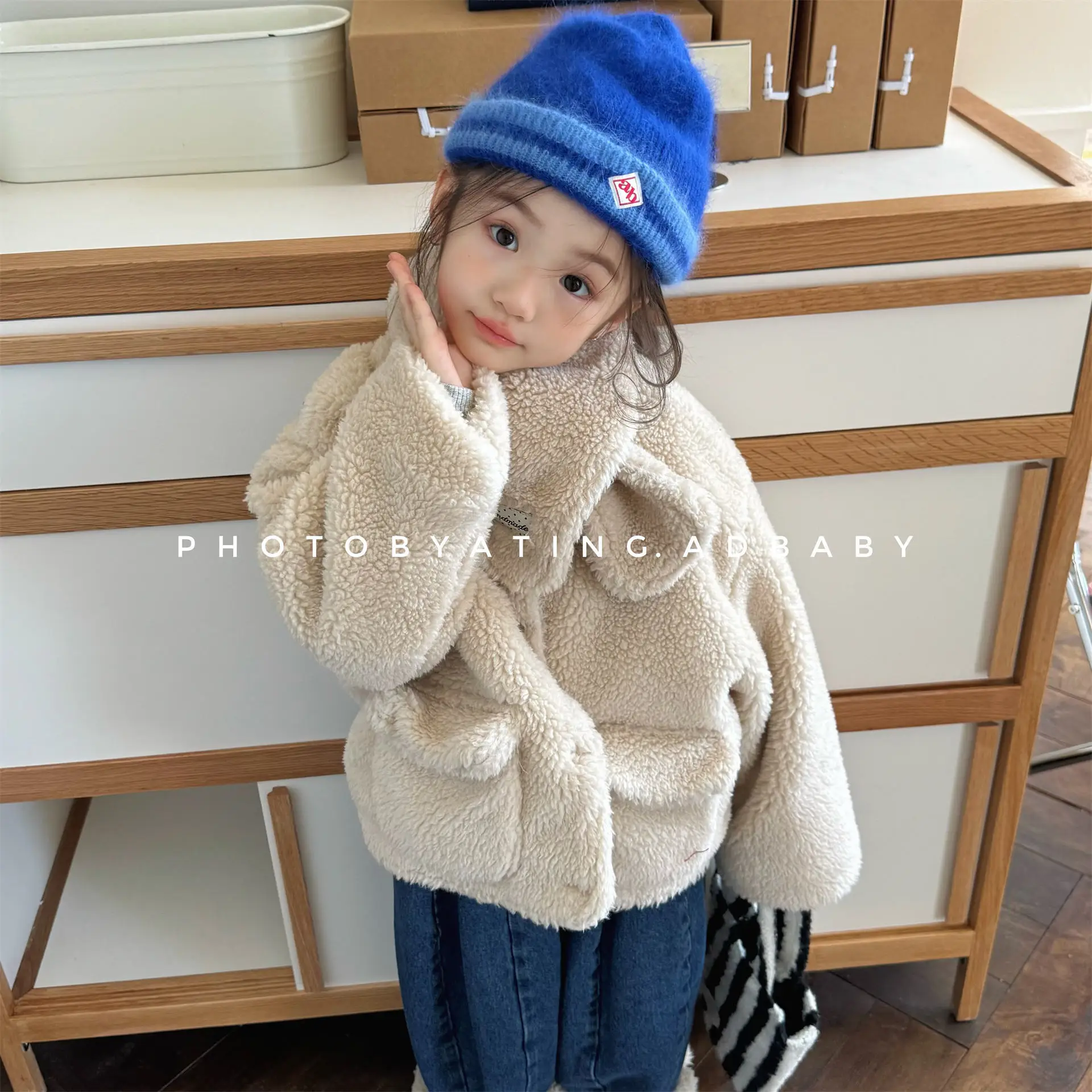 2025 Winter New Girls Lamb Fleece Coat + Scarf Children Cotton Padded Jacket Plus Velvet Thick Kids Girls Long Sleeve Warm Coat
