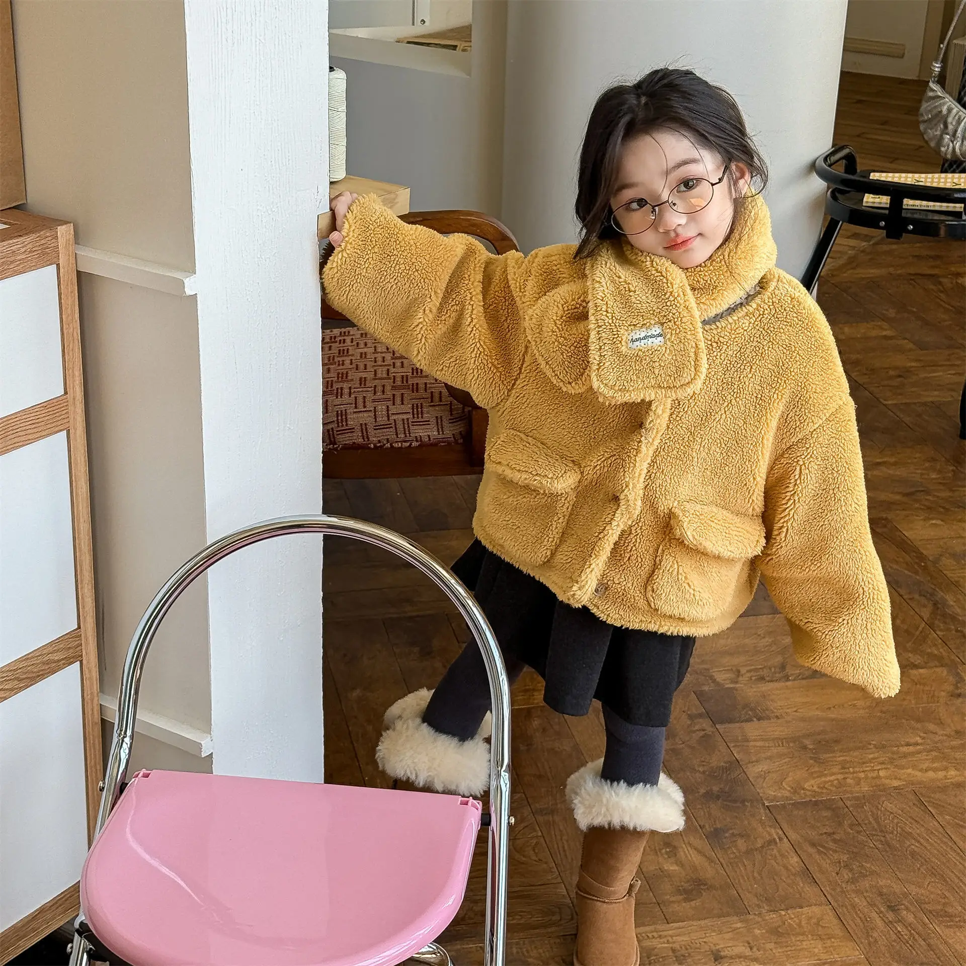 2025 Winter New Girls Lamb Fleece Coat + Scarf Children Cotton Padded Jacket Plus Velvet Thick Kids Girls Long Sleeve Warm Coat