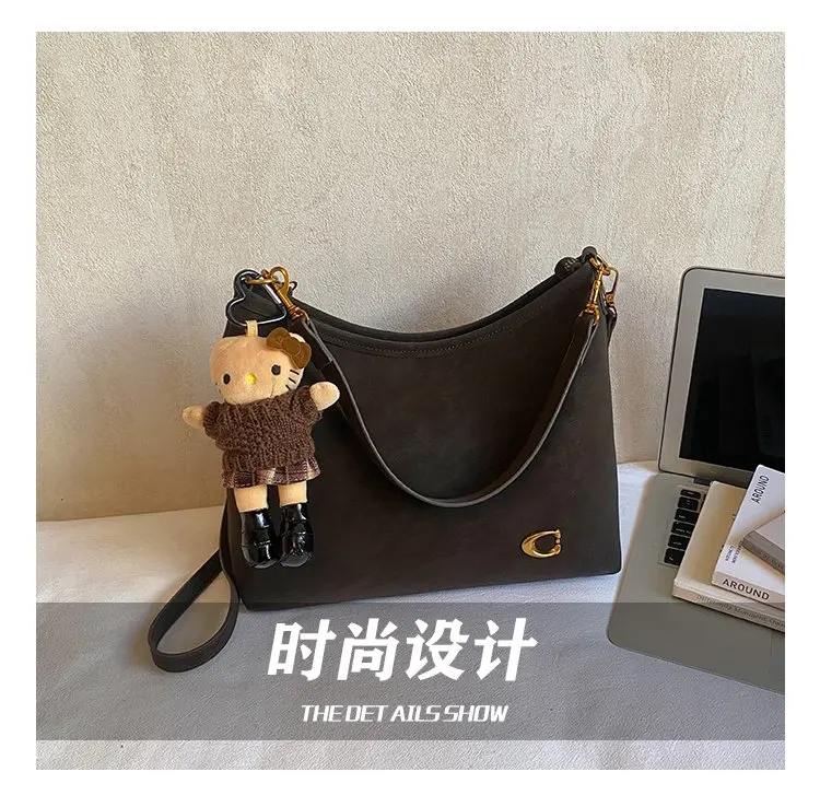 2026 Spring Trend Women's Zippered Hobo Bag Sleek and Practical for Casual Outings