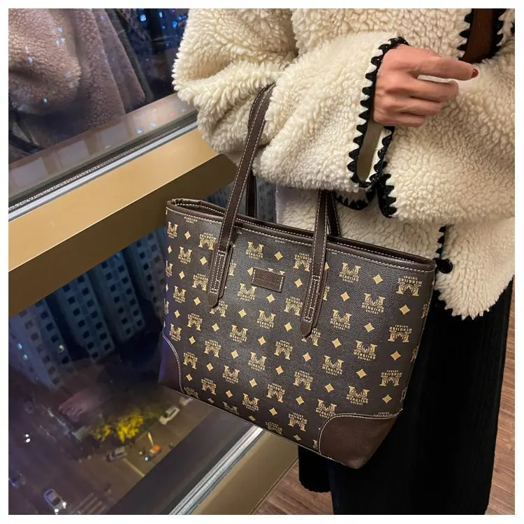 Stylish Simple Leather Diaper Bag Women Messenger Elegant Handbag Luxury Brand Designer Paris Famous Superstar