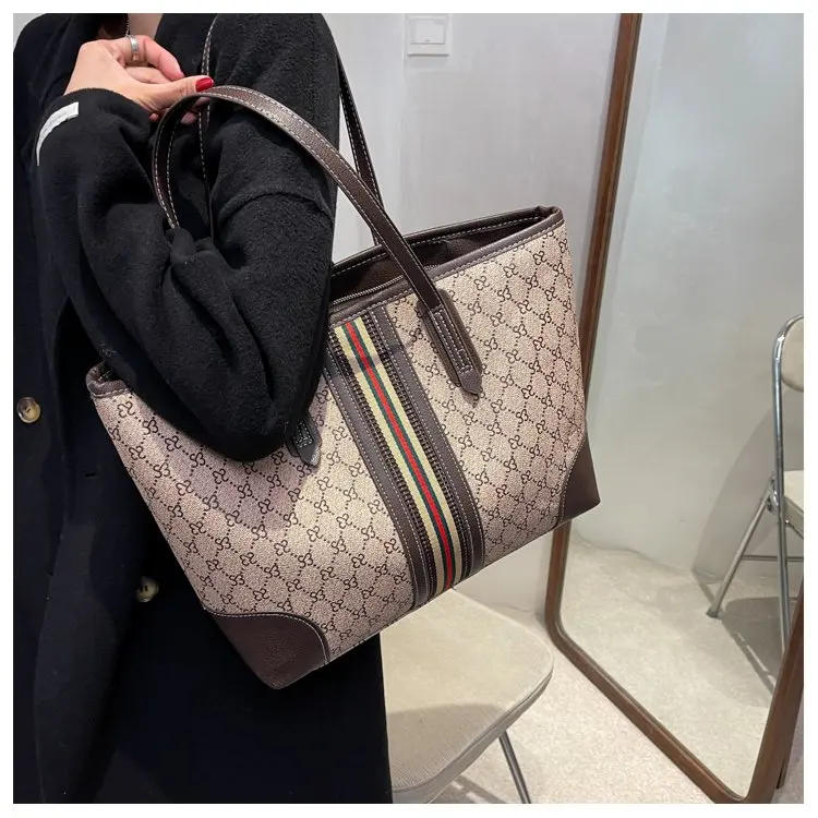Stylish Simple Leather Diaper Bag Women Messenger Elegant Handbag Luxury Brand Designer Paris Famous Superstar