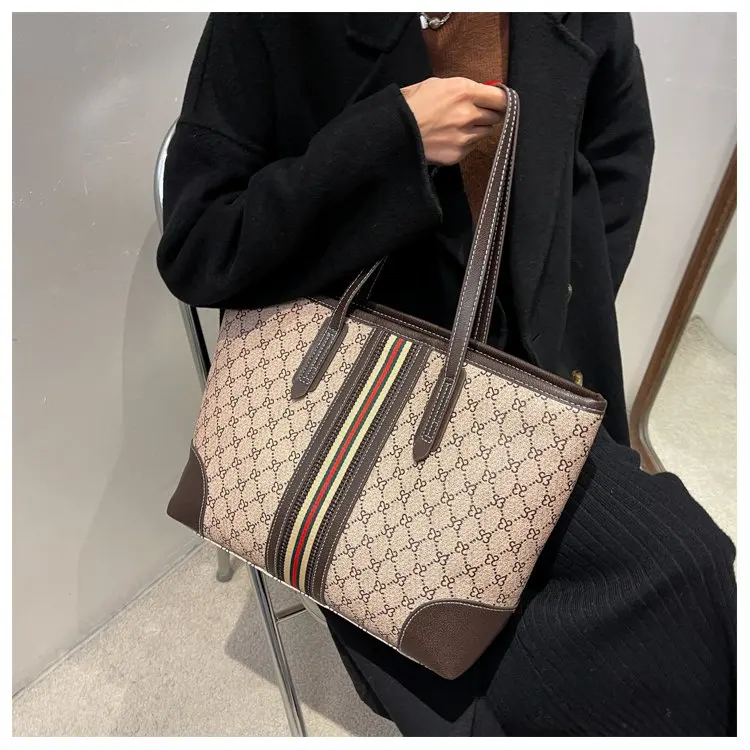 Stylish Simple Leather Diaper Bag Women Messenger Elegant Handbag Luxury Brand Designer Paris Famous Superstar