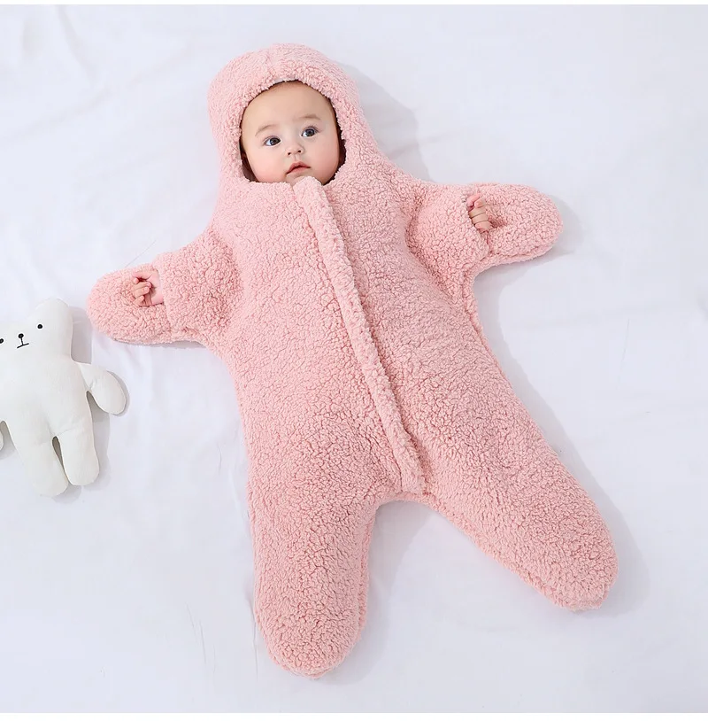 Autumn and Winter New Baby Plush Climbing Clothes Baby Warm and Thick Cartoon Dog Rabbit Cute Cotton Clothes for 0-2 Years
